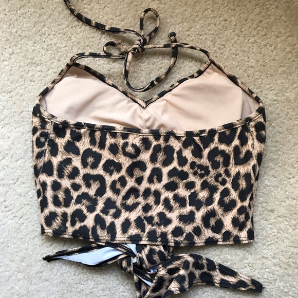 Over Sized Cheetah Tie Up Top XS without shelf bra - Picture 2 of 3